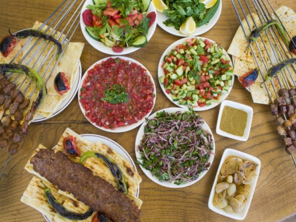 ADANA MUTFAK KÜLTÜRÜ VE YÖRESELLERİ