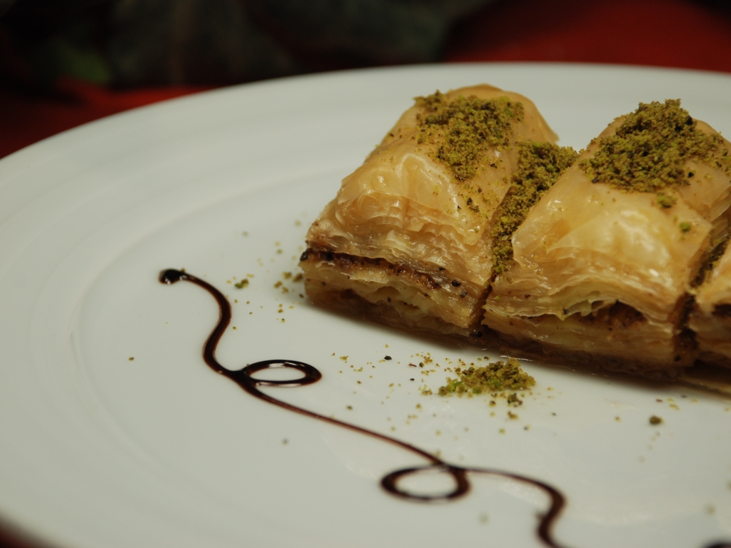 CEVİZLİ BAKLAVA