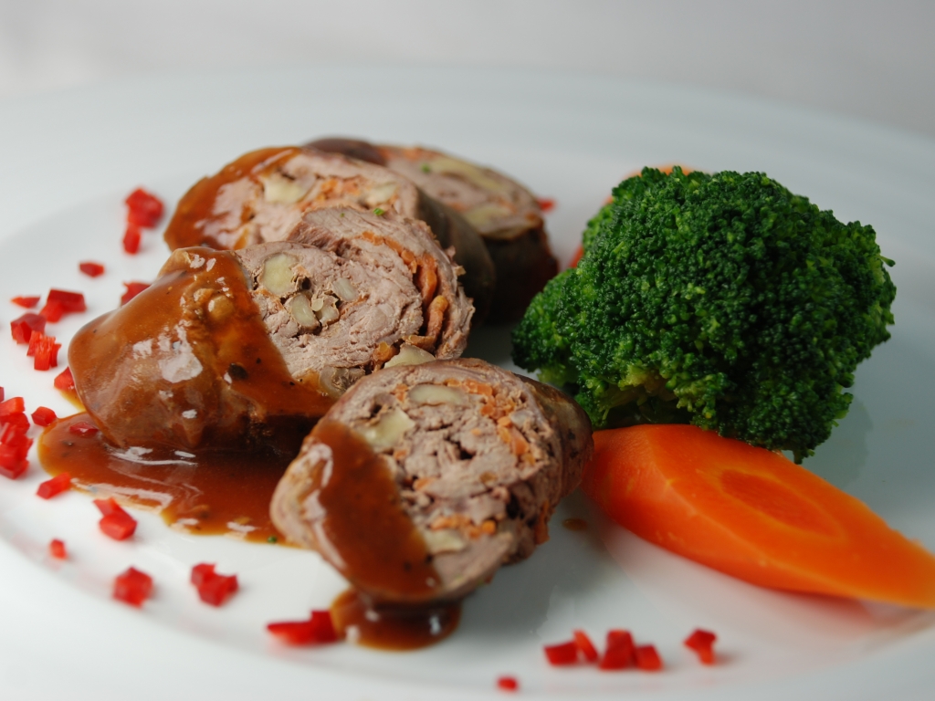 BİBERİYELİ KUZU BUDU DOLMASI