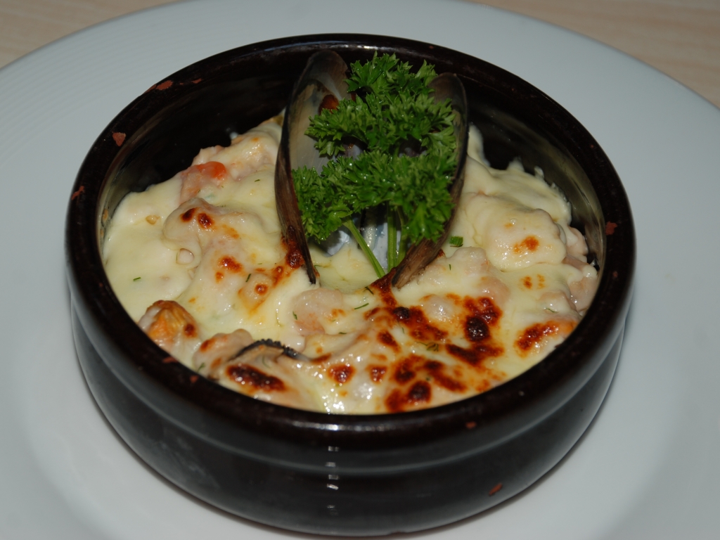 GÜVEÇTE DENİZ ÜRÜNLERİ GRETEN