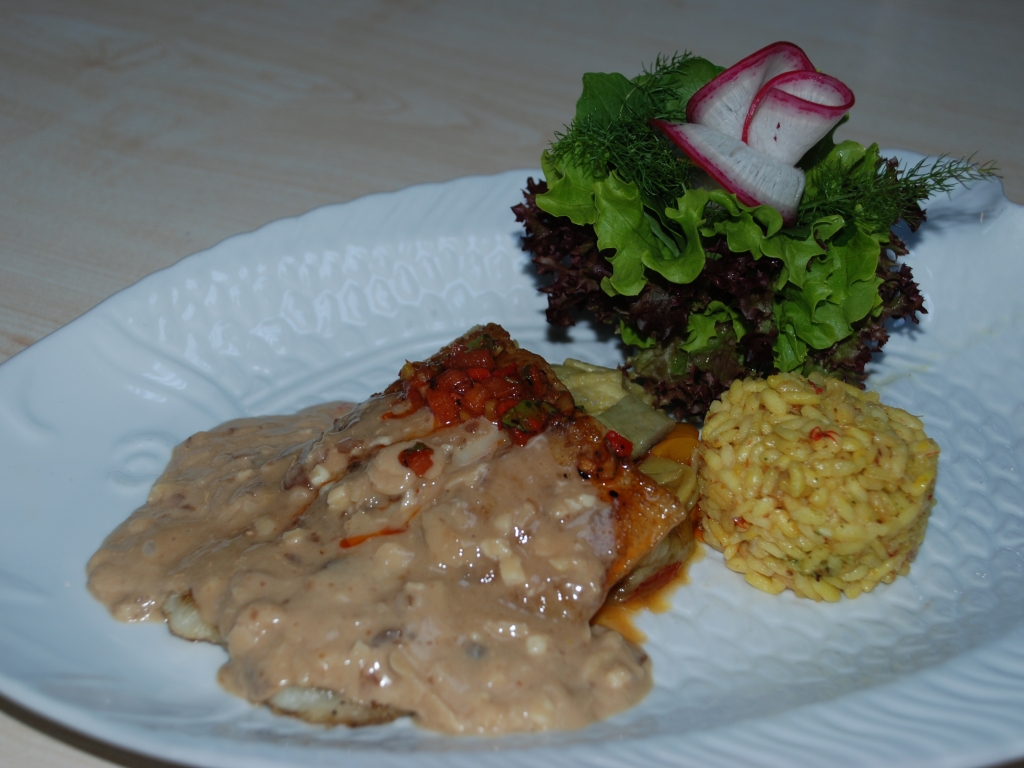 BADEM SOSLU PANGA FİLETO